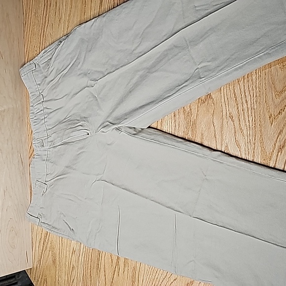 Bill's Khakis M2 Classic Fit Original Twill. 42/30 orig $185 - Picture 4 of 4